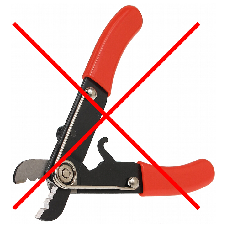 How to strip a fluoride fiber Le Verre Fluoré